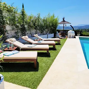 Le Nid Bleu , Le Beausset France